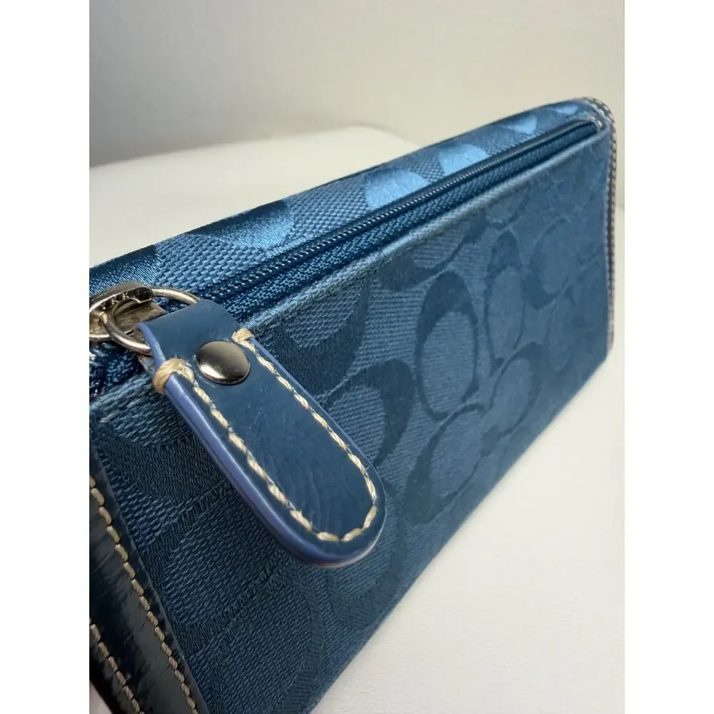Coach Vintage Signature Blue Jacquard Canvas Trifold Slim Envelope Wallet NWOT 7